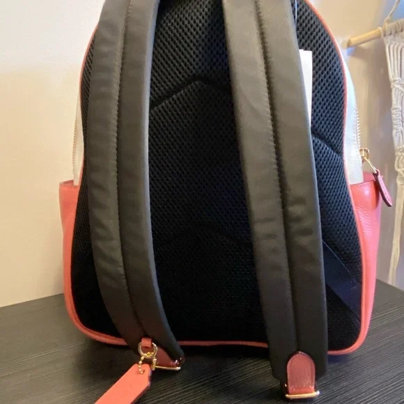 🔖 Coach Backpack NWT - Picture 4 of 9